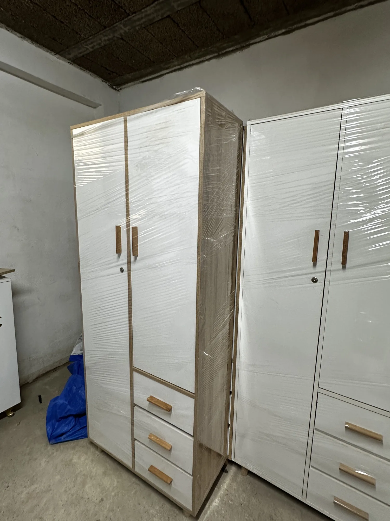 خزانة زوج ابواب